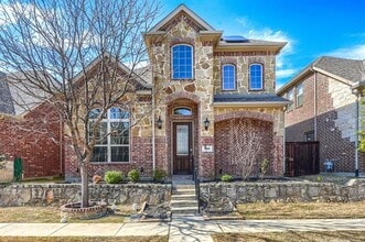 Building Photo - 7119 Isle Royale Ln
