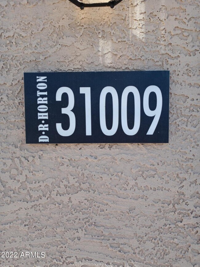Foto del edificio - 31009 W Columbus Ave