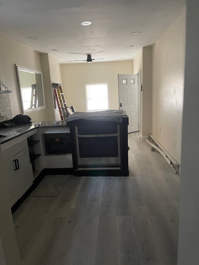 Photo - 210 W 5th St Apartment