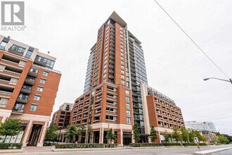 Building Photo - 800 Lawrence Ave W