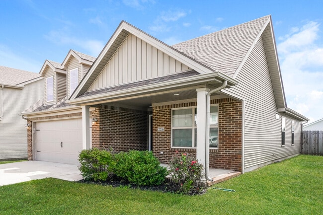 Building Photo - 2216 Walcot Way
