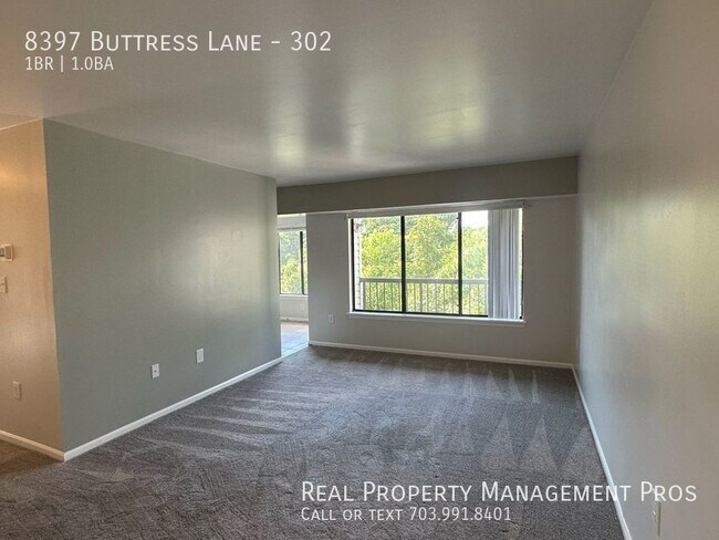 Building Photo - Qualify for a zero deposit? Top floor unit