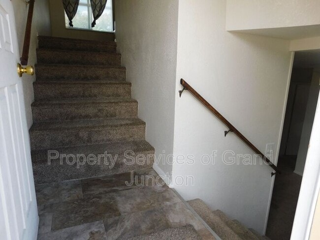 Building Photo - 2776 Grant Ct
