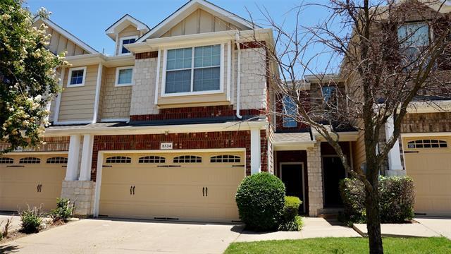 Foto principal - 8734 Manhattan Ave