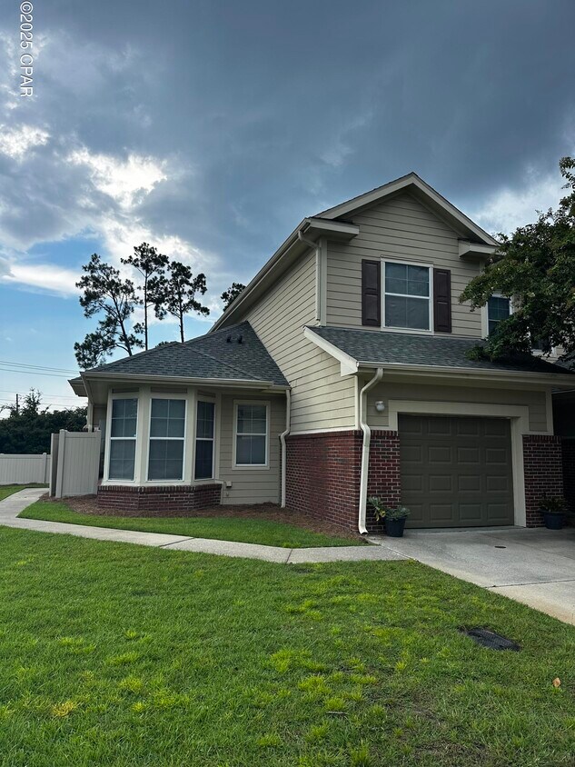 Foto principal - 301 Baldwin Rowe Cir