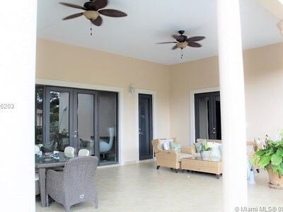 Foto del edificio - 9741 NW 130th St