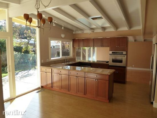Building Photo - 4 br, 2 bath House - 844 Driftwood Drive