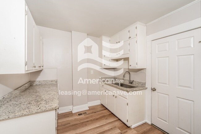 Building Photo - 1220 Ford Ave