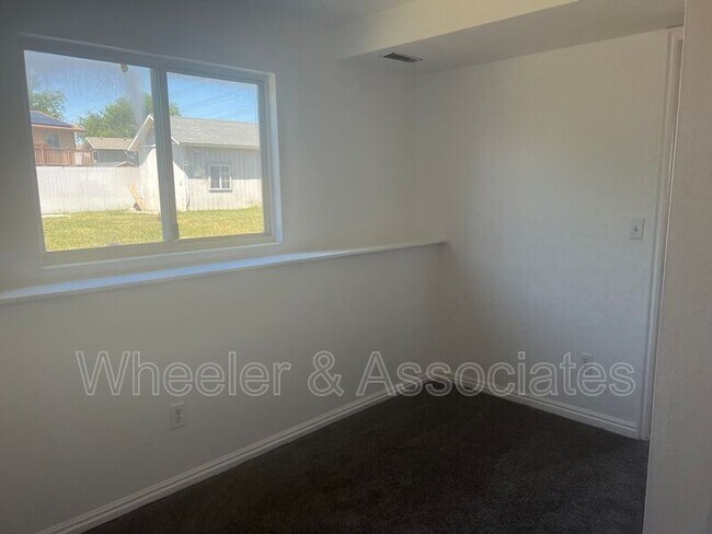 Building Photo - 3288 W 4975 S