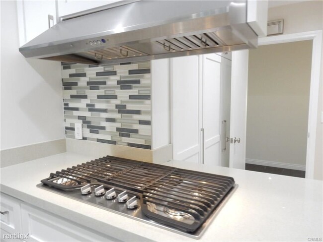 Building Photo - 3 br, 2 bath House - 6115 Monero Dr