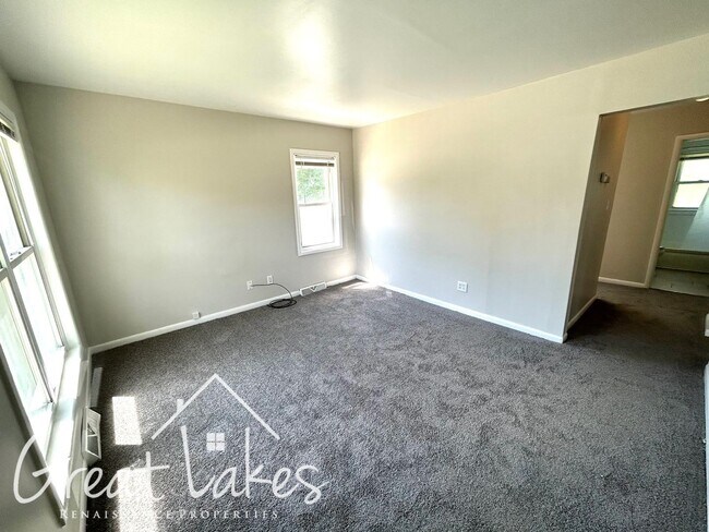 Foto del edificio - Charming 2 bedroom / 1 bathroom house now ...
