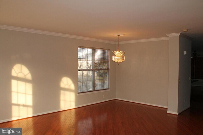 Foto del edificio - 47381 Sterdley Falls Terrace