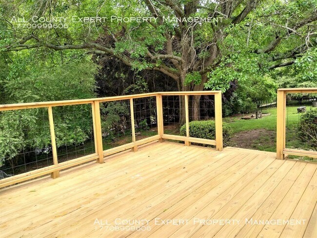 Foto del edificio - Great 3 bedroom 2 bath home in Lake Commun...