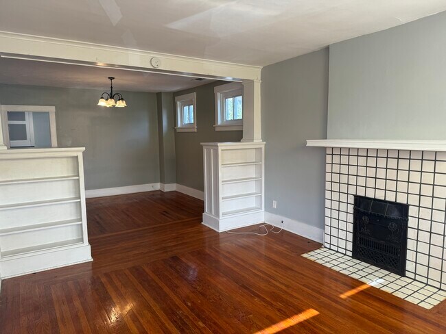 Building Photo - 1411 Beechview Ave