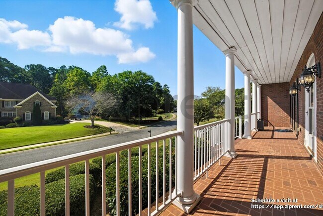 Foto del edificio - 126 Laurel Ridge Dr