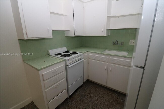 Foto del edificio - 1139 NE 10th Ave