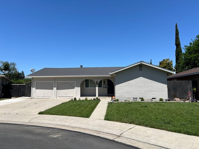 Building Photo - 5753 Mohican Dr