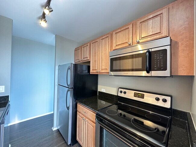 Building Photo - 4334 N Hazel St