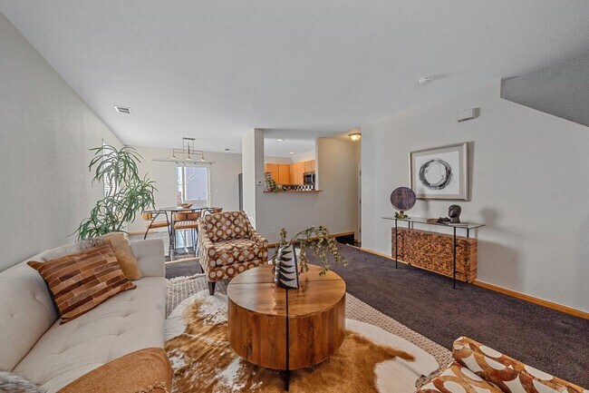 Building Photo - 8865 Meade Ct