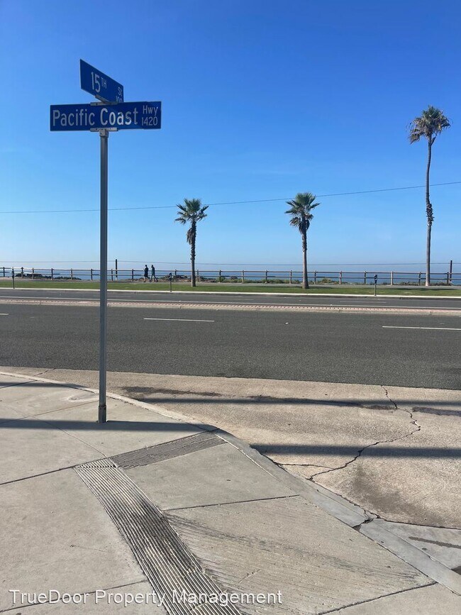 Foto del edificio - 2 br, 2.5 bath House - 1400 Pacific Coast ...