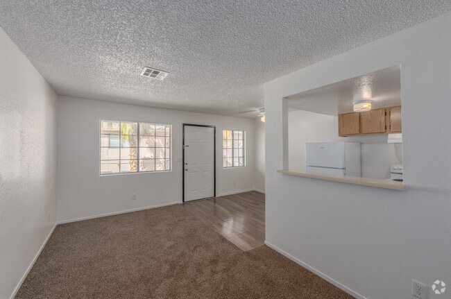 1BR, 1BA - 675SF - Living Room - Sandhill