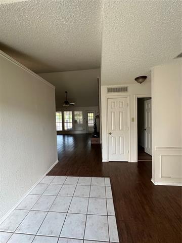 Building Photo - 2206 Sword Dr