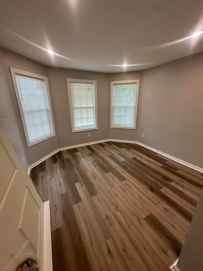 Photo - 863 S 17th St Apartment