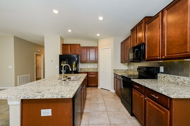 Foto del edificio - 6719 Trent Creek Dr