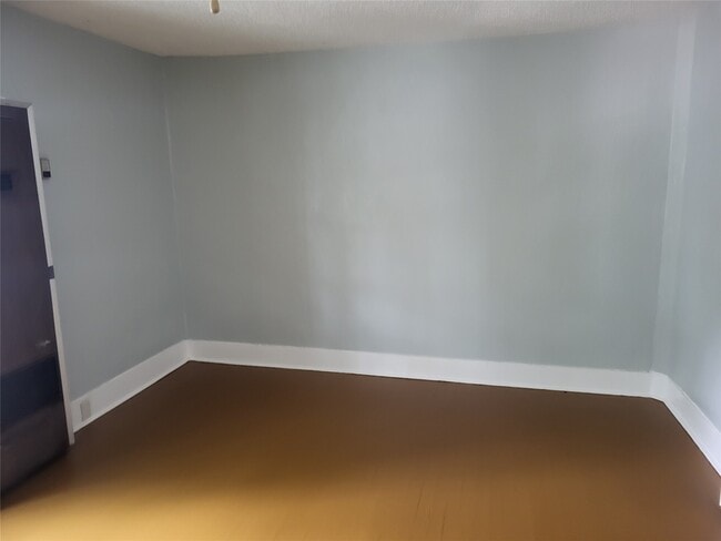 Building Photo - 4401 Ave Q 1/2