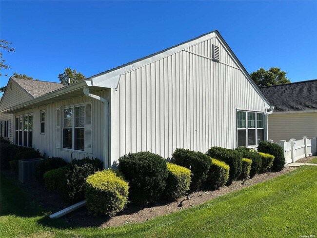 Building Photo - 36 Revere Dr