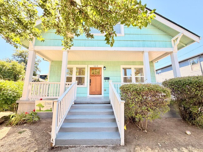 Building Photo - Charming Craftsman with Solar Savings, Hardwood Floors, and Private Backyard - Move In Ready!