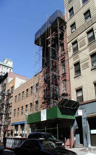 Building Photo - 151 E 26th St