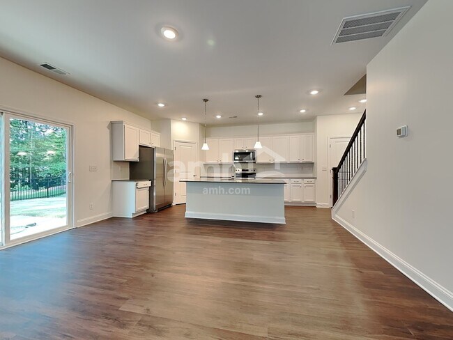 Foto del edificio - 638 Rivermist Drive
