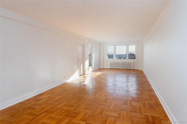 Building Photo - 3725 Henry Hudson Parkway East