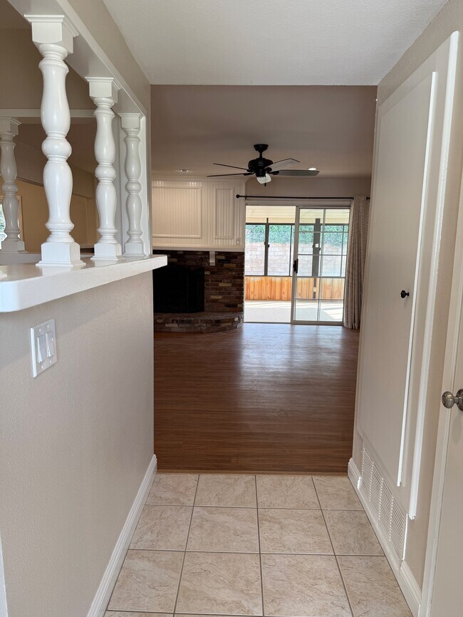 Foto del edificio - 2777 N Galley St