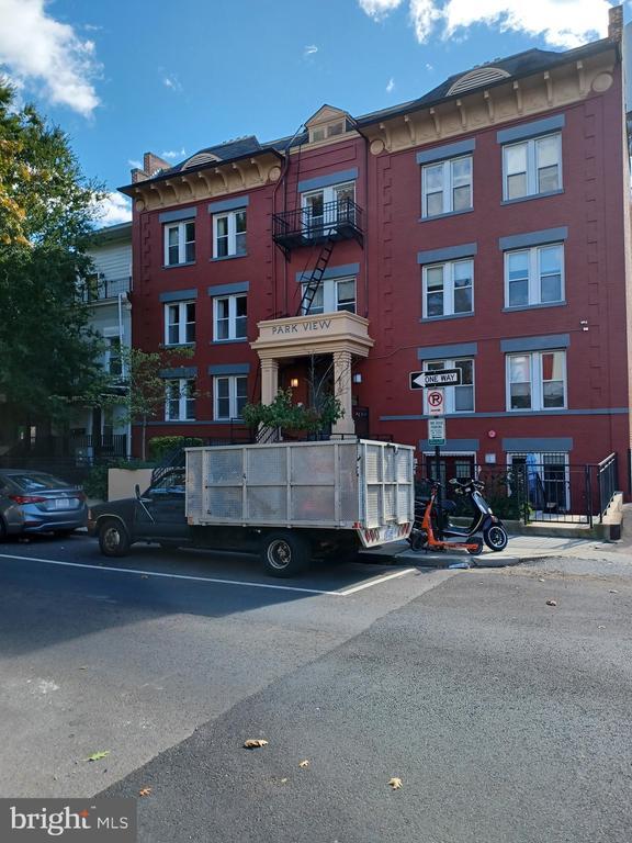 Primary Photo - 610 Irving St NW