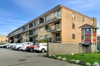 Building Photo - Queen Anne Apartments