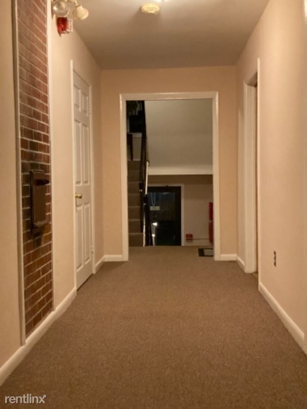 Building Photo - 2 br, 1 bath Condo - 590 American Legion Hwy