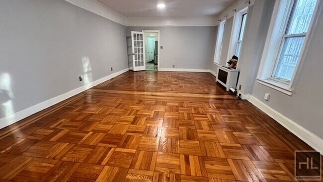 Foto del edificio - 797 Lenox Rd