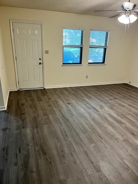 Building Photo - 1501 Twin Lakes Cir