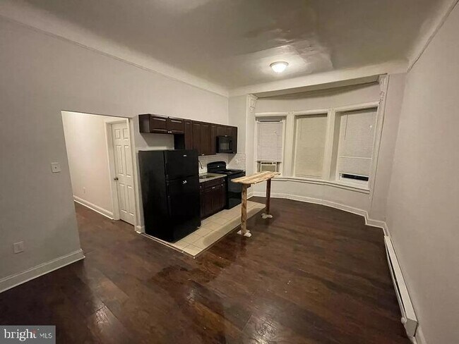 Foto del edificio - 5404 Wayne Ave