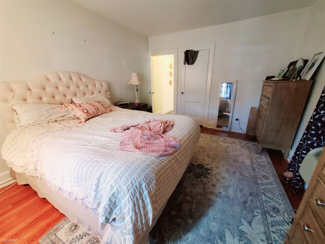 Building Photo - 1 br, 1 bath Condo - 639 Summer St