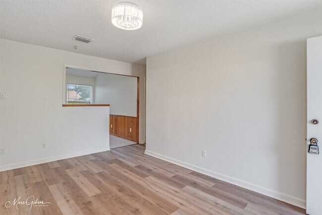 Foto del edificio - 1202 Wisteria St