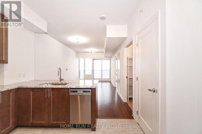 Building Photo - 805 Carling Ave