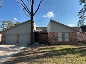 Building Photo - 23711 Farm Hill Dr