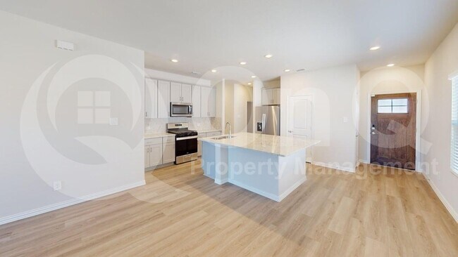 Building Photo - 5115 Bonanza Dr