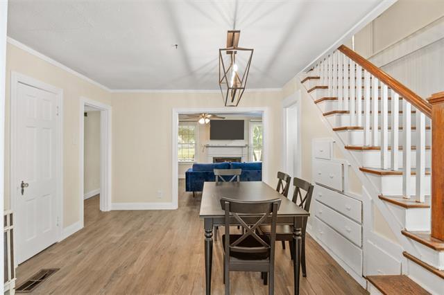 Building Photo - 2701 Benbrook Blvd