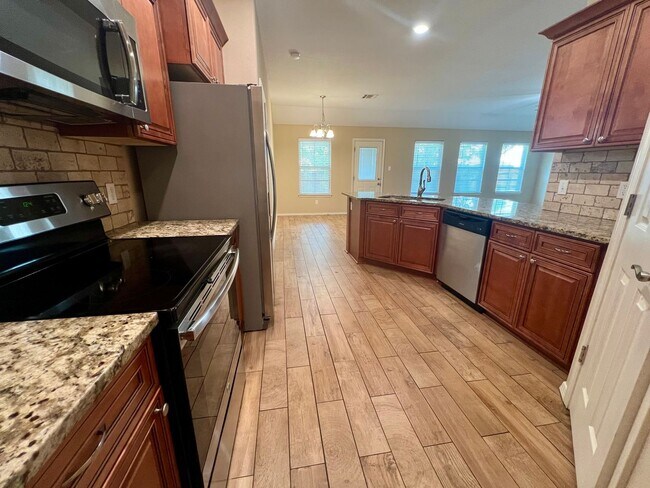 Foto del edificio - Beautiful 3 Bedroom Home in Southfield Hei...