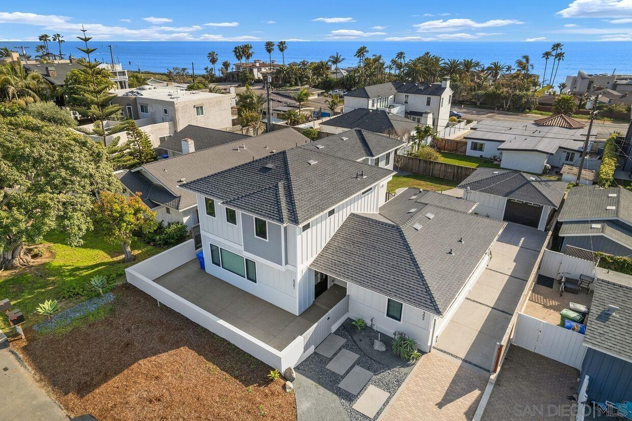 Primary Photo - 5301 Los Robles Dr