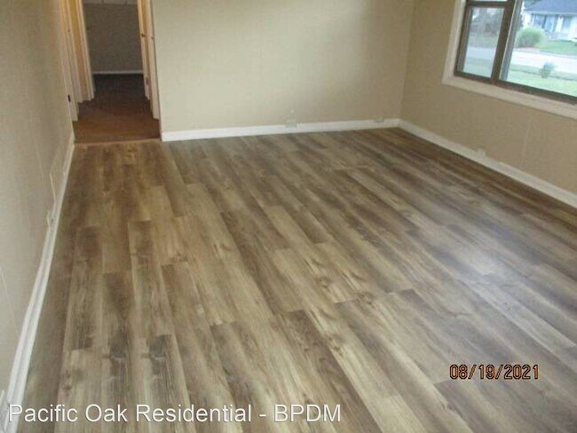 Building Photo - 4 br, 1.5 bath House - 400 Sunnymeade Drive